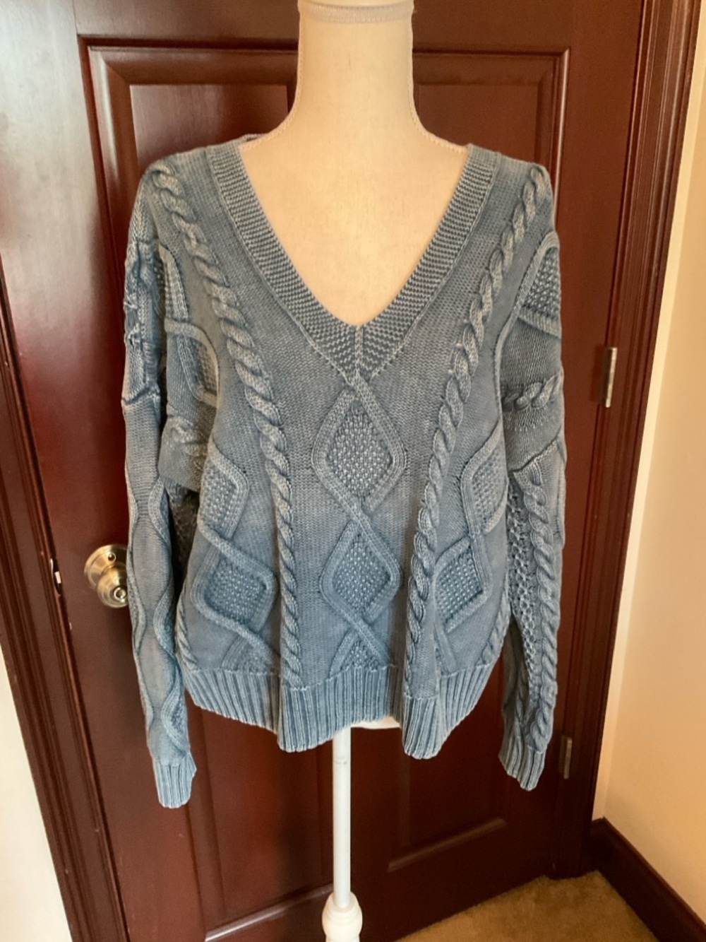 Lucky Brand Cardigan Sweater. Sz. Large NWOT